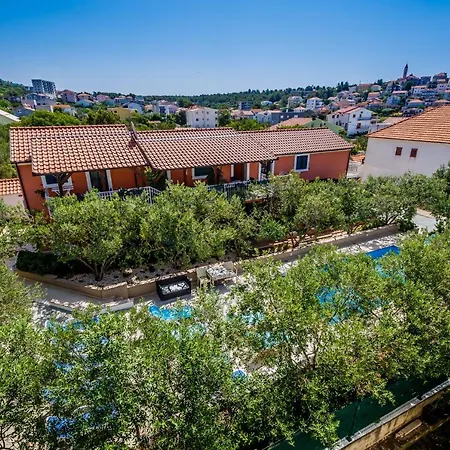 Апартаменты Rustica Dalmatia *