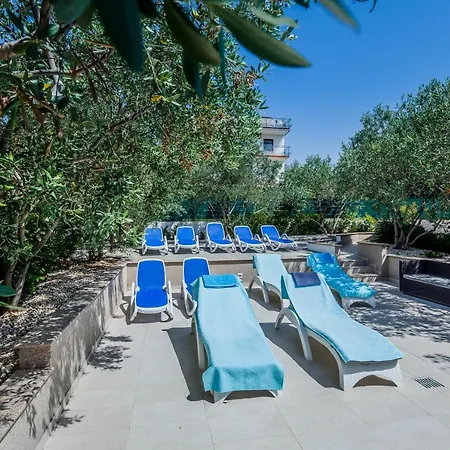 Rustica Dalmatia * Сегет-Враница