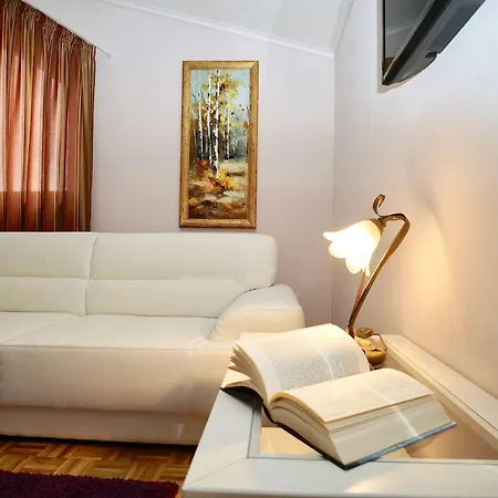 Rustica Dalmatia Апартаменты *