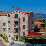 Rustica Dalmatia * Seget Vranjica