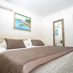 Apartamento Rustica Dalmatia Seget Vranjica