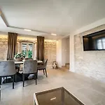 Rustica Dalmatia * Seget Vranjica