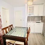 Rustica Dalmatia Apartamento Seget Vranjica