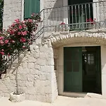 Rustica Dalmatia Seget Vranjica