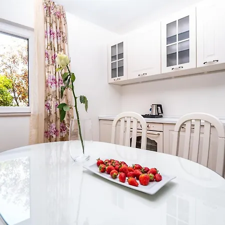 Apartment Rustica Dalmatia Seget Vranjica