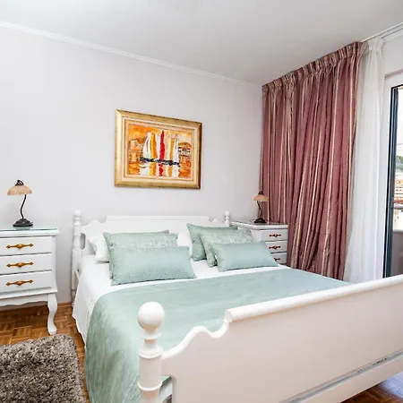 Rustica Dalmatia Apartment Seget Vranjica