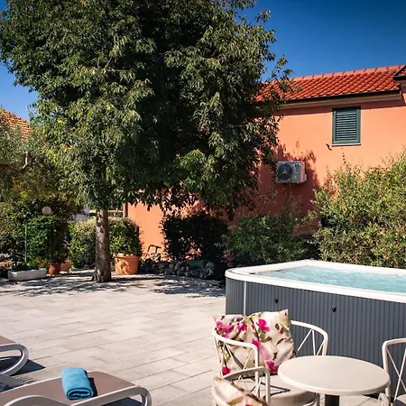 Апартаменты Rustica Dalmatia *