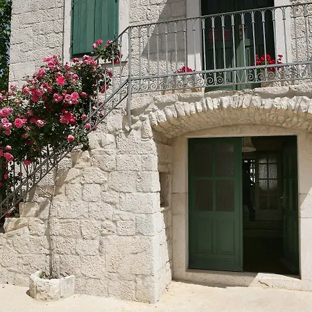 Rustica Dalmatia Seget Vranjica