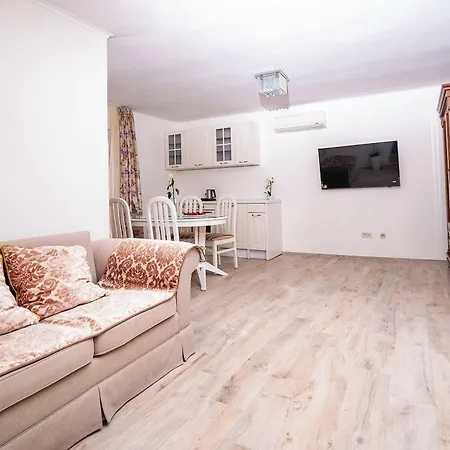 Rustica Dalmatia Lägenhet *