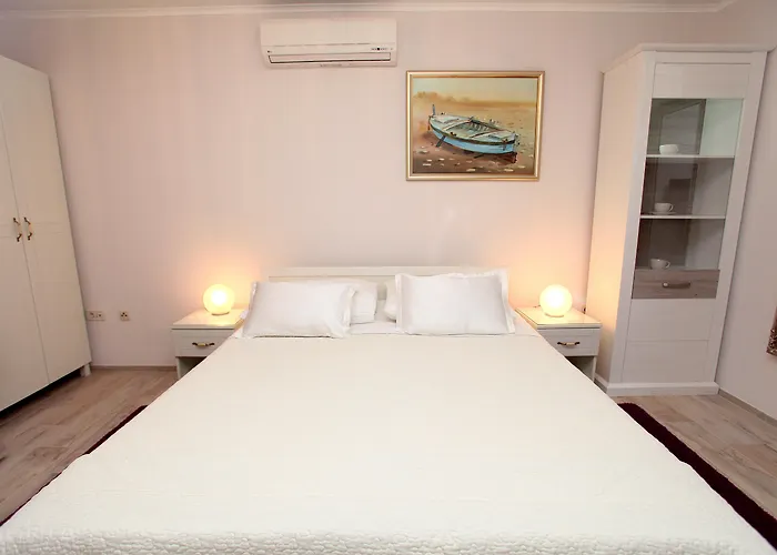 Rustica Dalmatia Apartamento Seget Vranjica